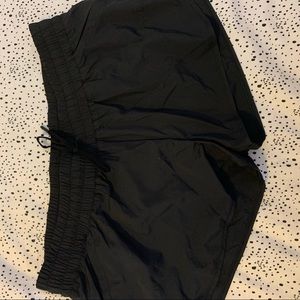 Lorna Jane athletic short